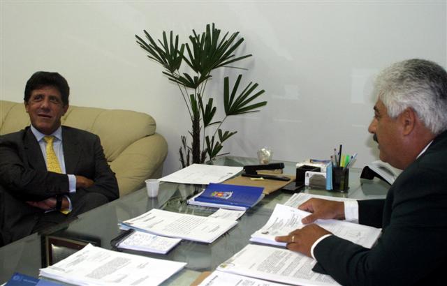 Médico infectologista e presidente da Câmara, José Carlos Rodriguez